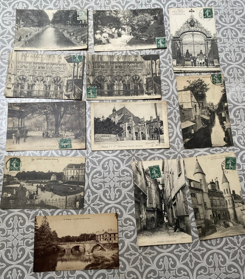 Cartes postales anciennes Troyes Lot de 12
