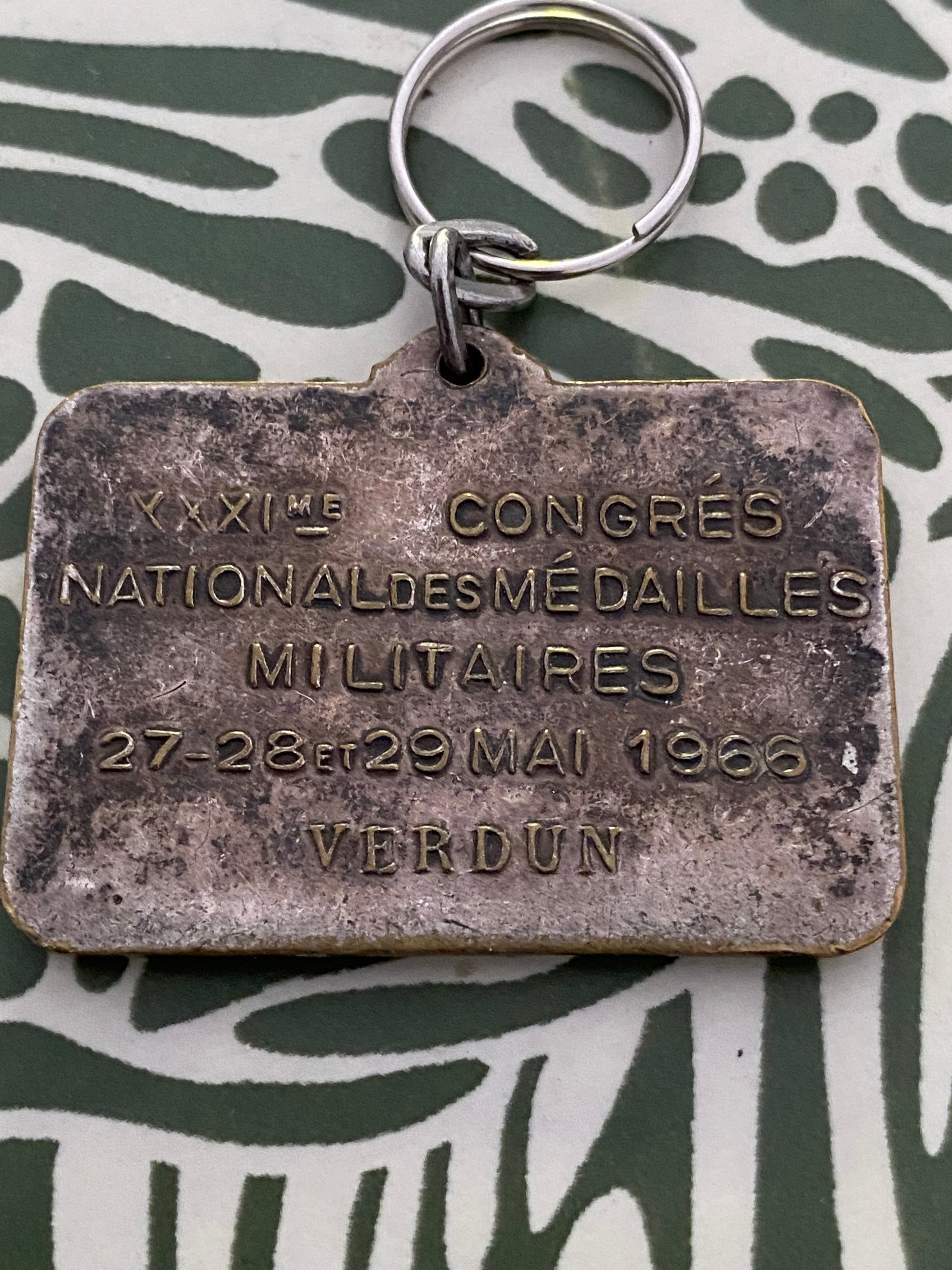 Porte clefs ancien. Congrès des médailles militaires 1966