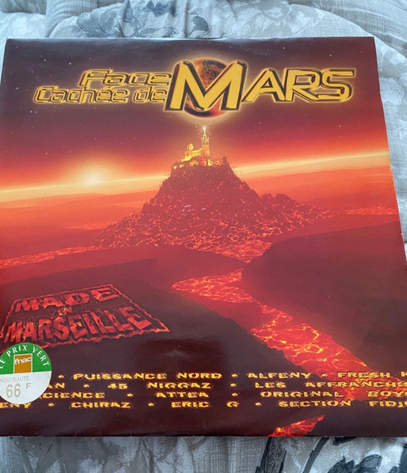 Disque vinyle Face cachée de Mars. Made in Marseille
