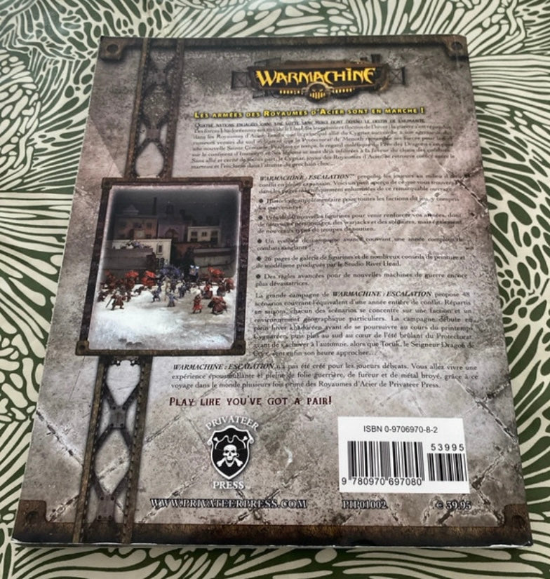 Livre Warmachine. Escalation supplément de campagne figurine à vapeur