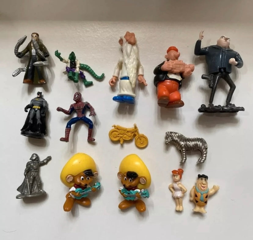 Figurines anciennes Kinder montables métal et autres Lot de 14
