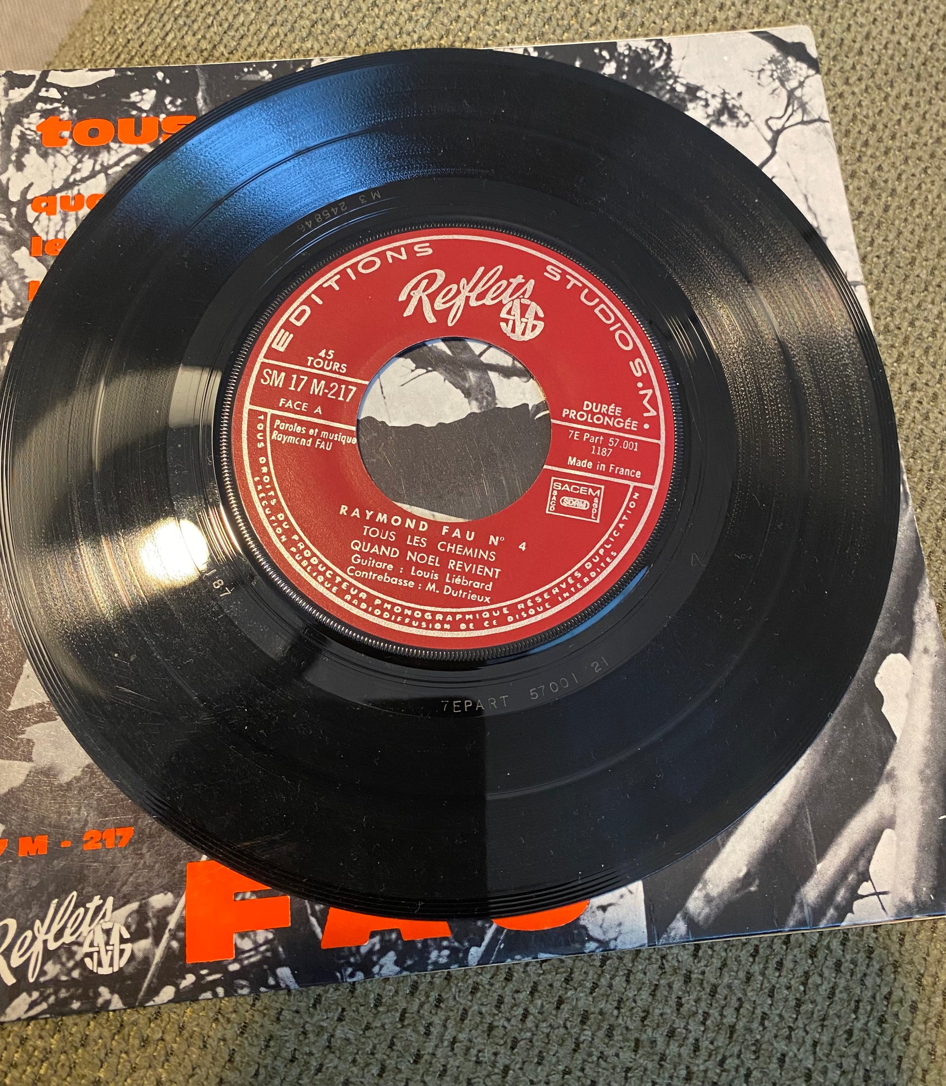 Disque vinyle, 45 tours Raymond Fau. Tous les chemins
