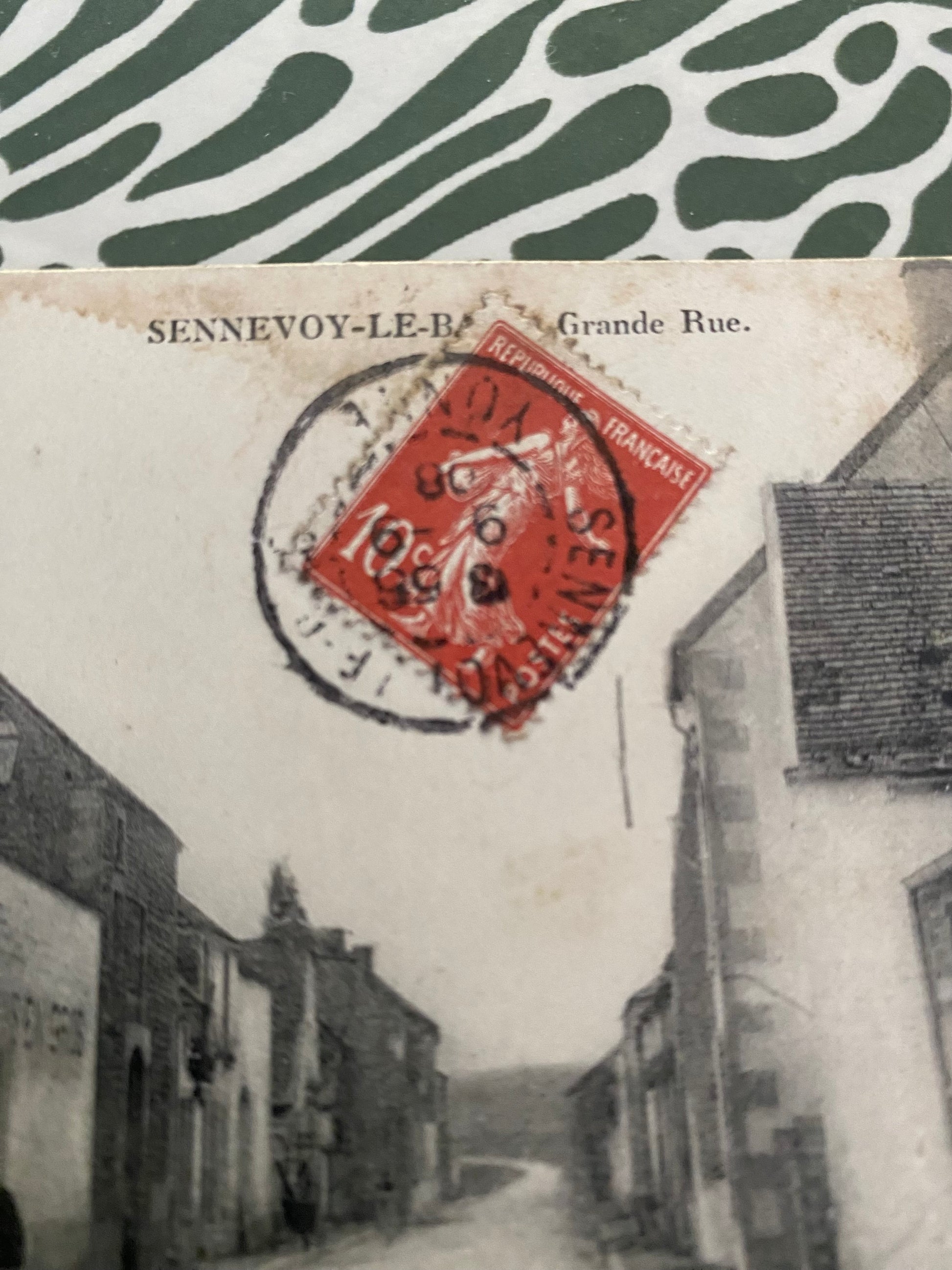 Carte postale ancienne. Sennevoy-Le-Bas. Yonne. La grande Rue. 1908