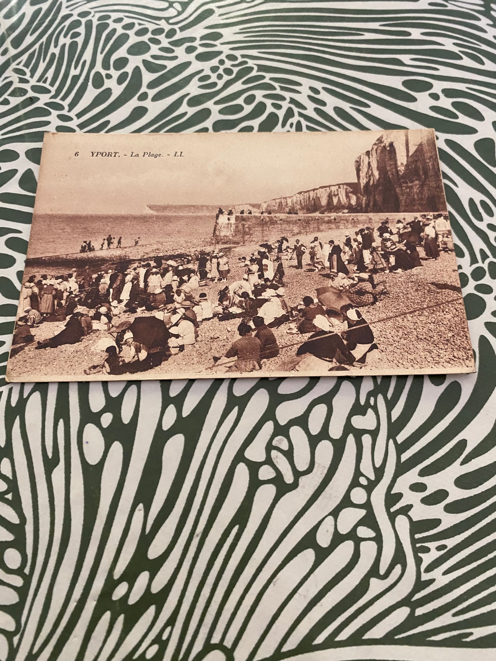 Carte postale ancienne Yport. La plage. LL