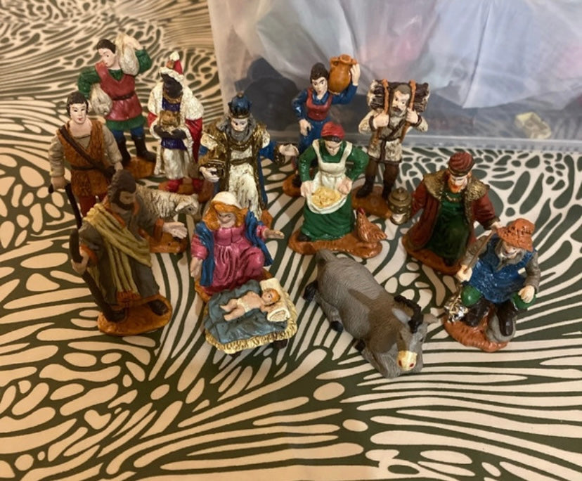 Figurines anciennes personnages de crèche Lot de 13