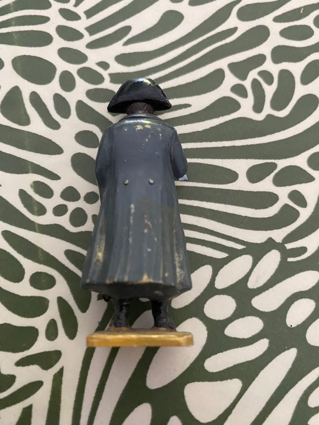 Figurine ancienne Napoléon en plastique hauteur 6 cm.
