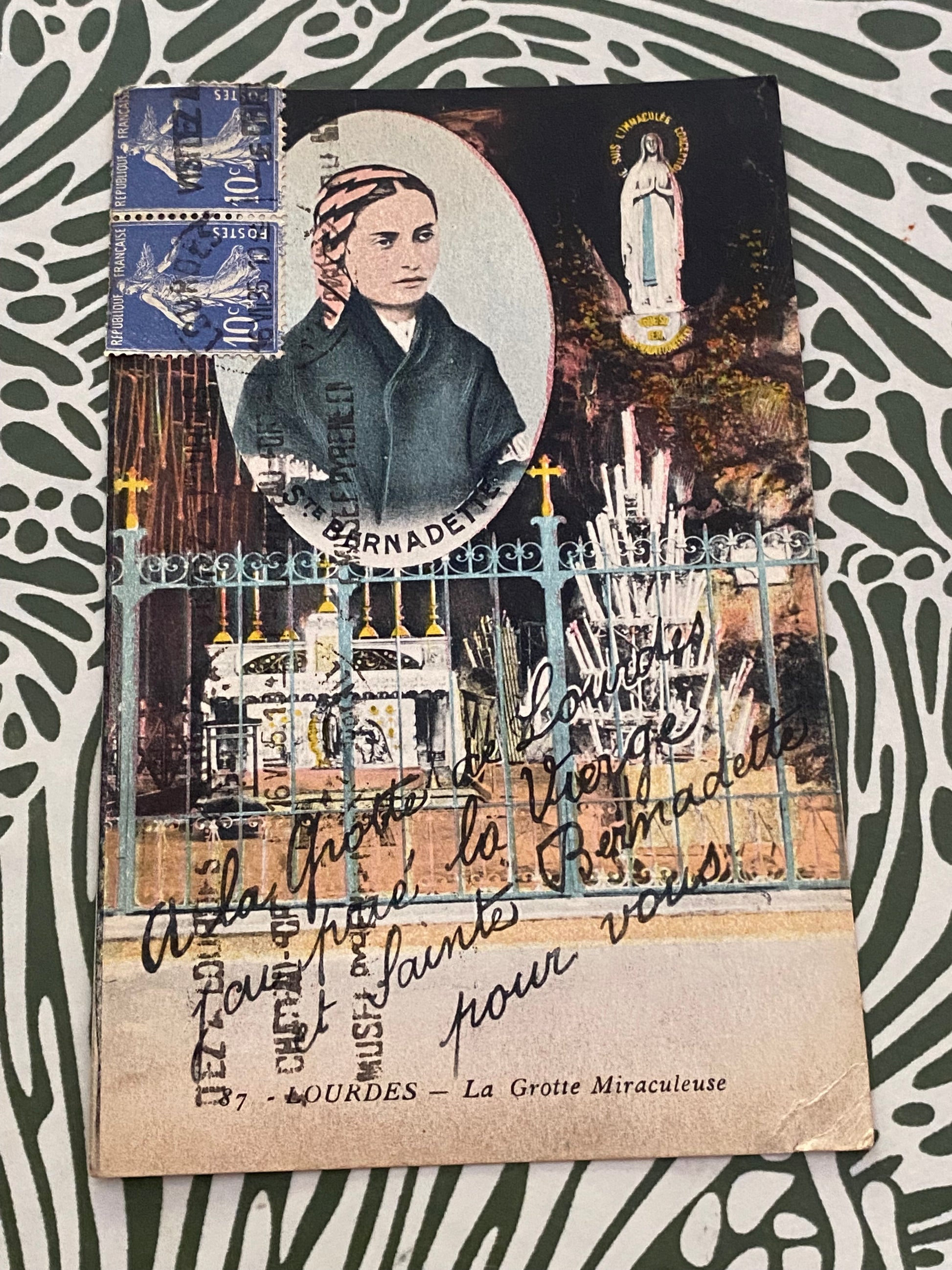 Carte postale ancienne Lourdes. La grotte miraculeuse