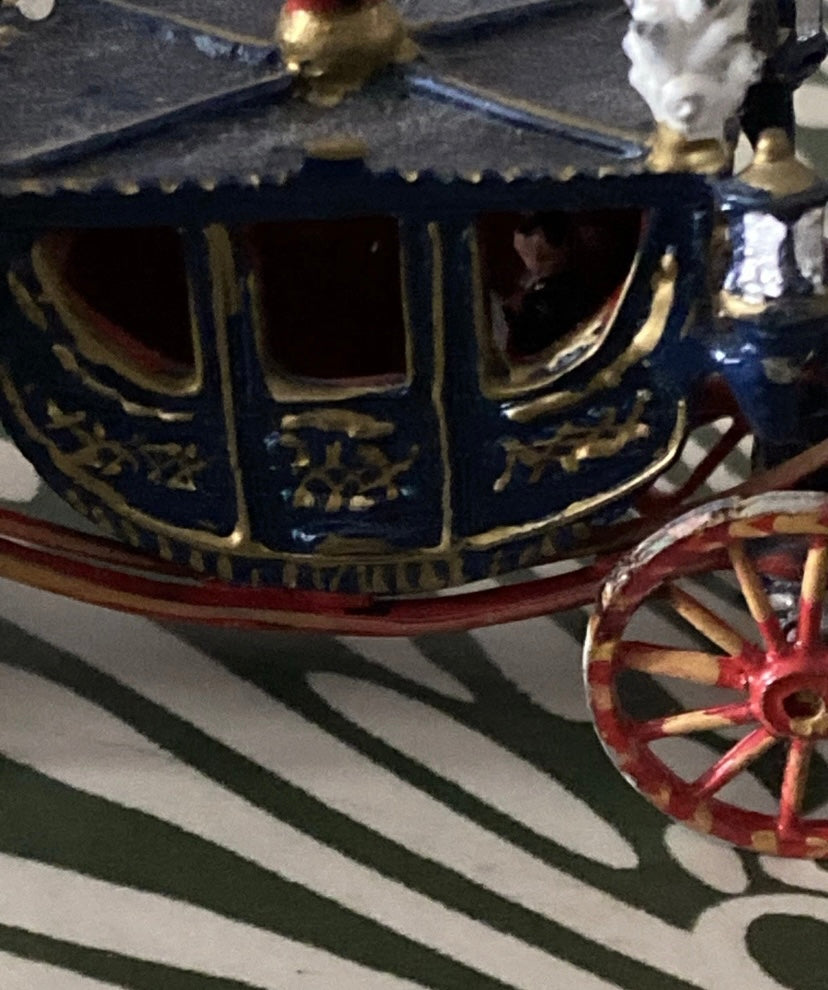 Figurines anciennes CBG Mignot Carrosse Le Sacre de Napoléon en plomb. Petite taille voir Photos