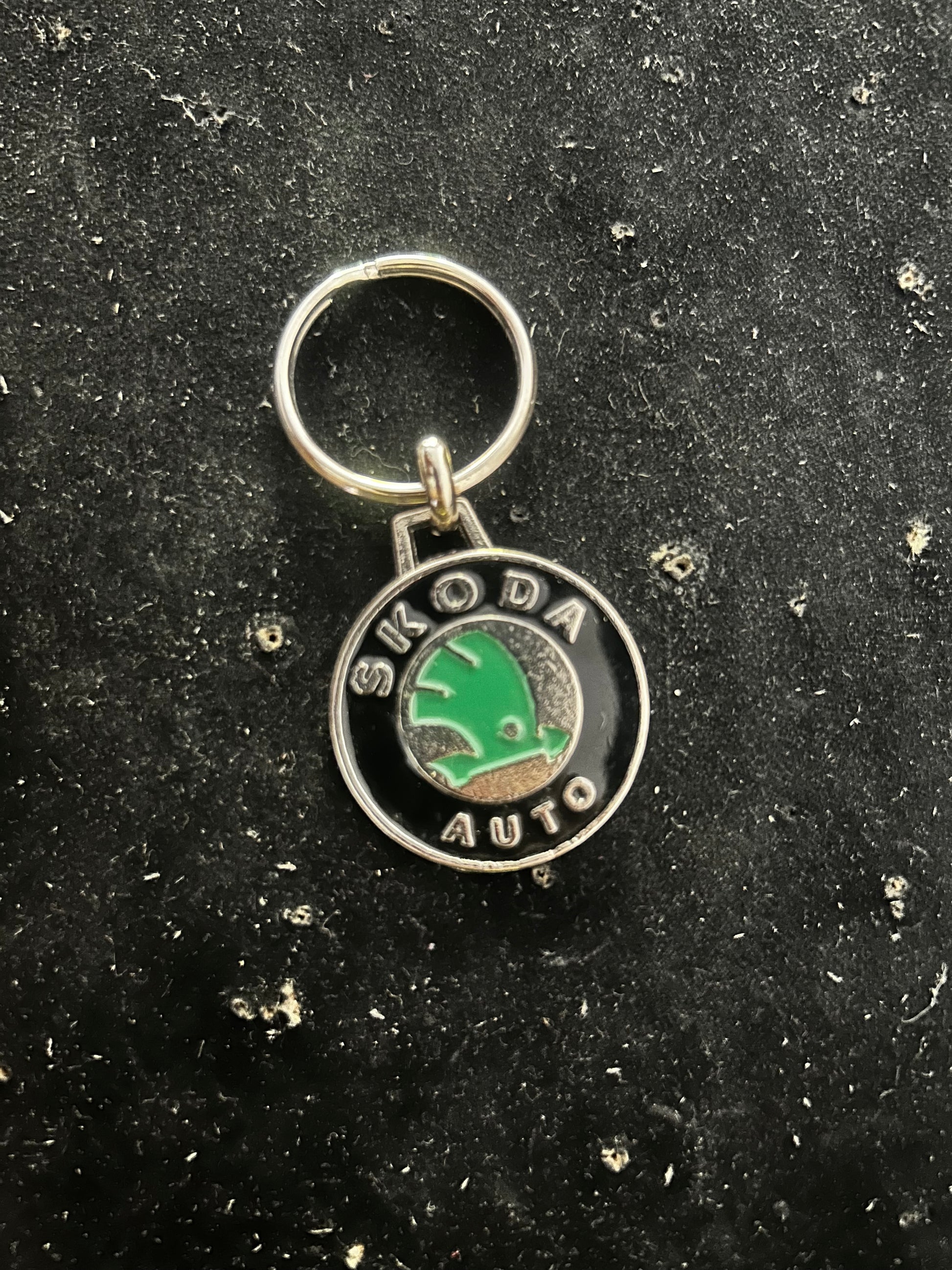 Porte clefs Skoda voitures automobiles