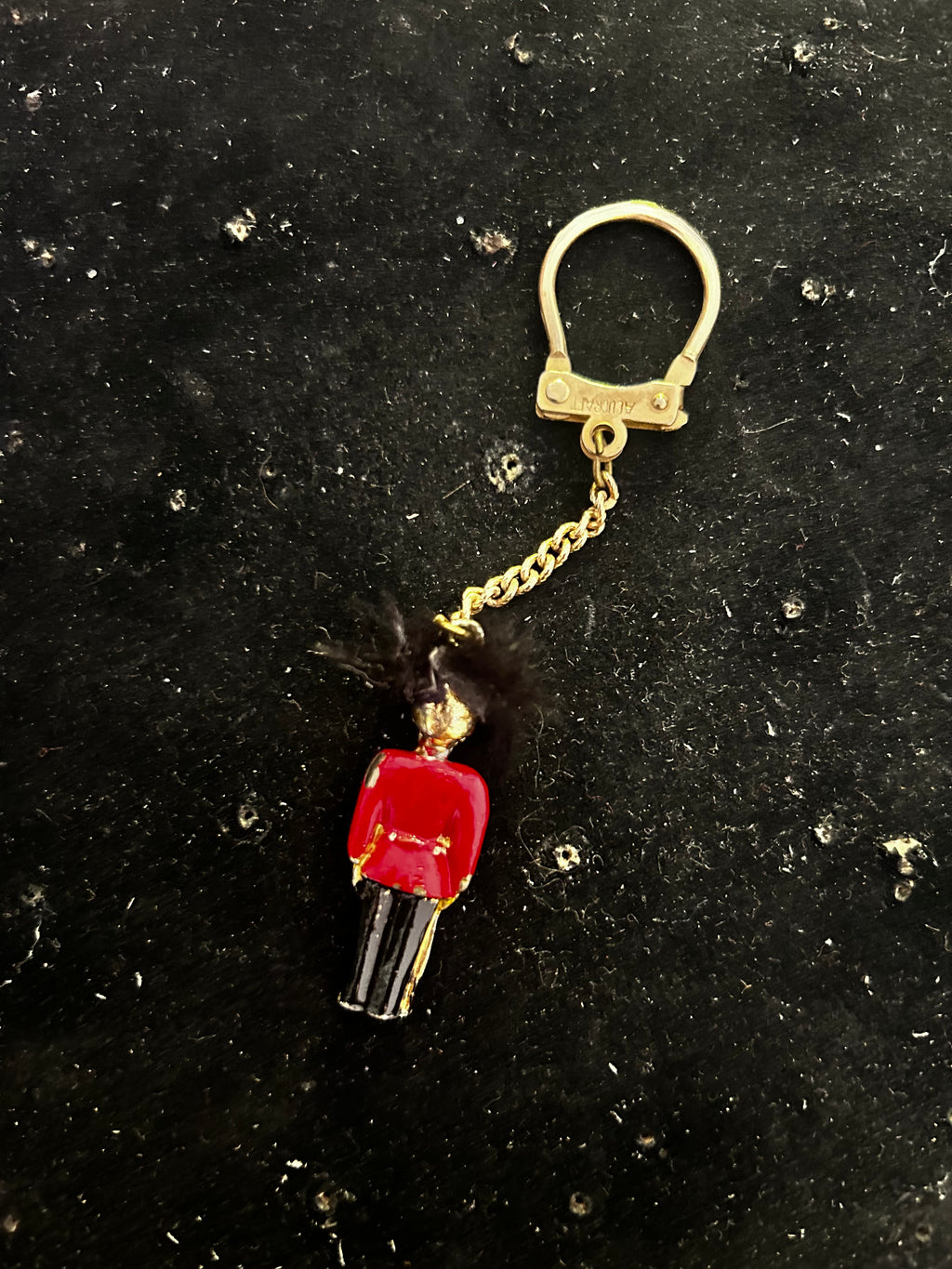 Porte clef figurine garde royale anglaise. En métal