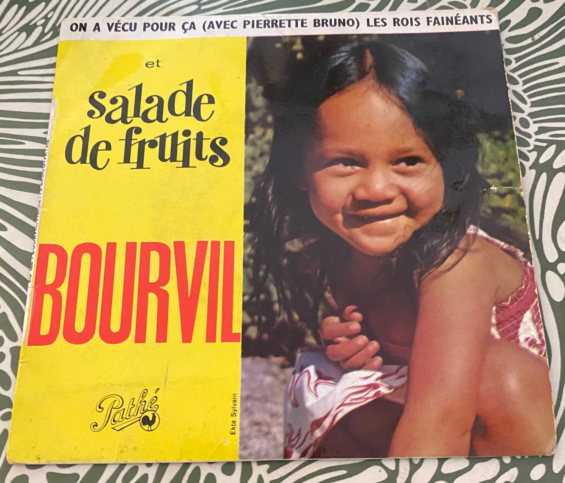 Disque vinyle 45 tours Bourvil. Salade de fruits