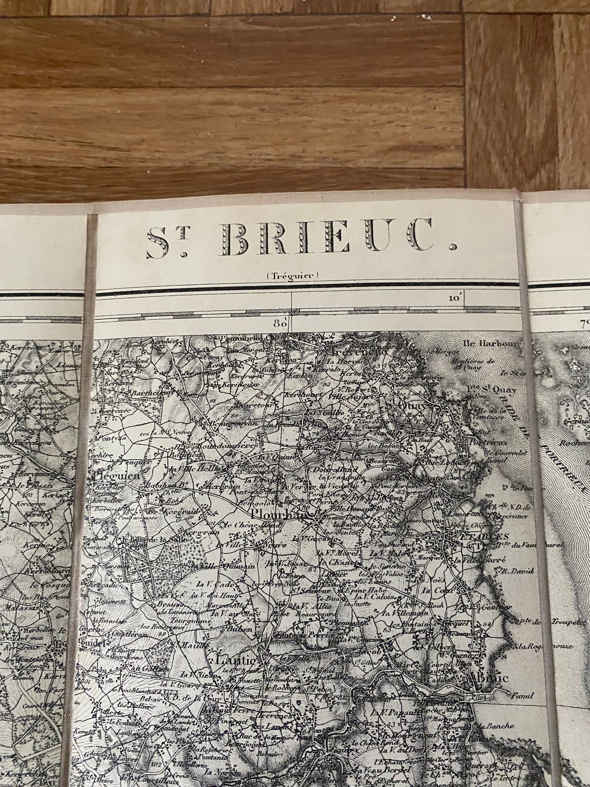 Carte territoire ancienne E. Andriveau - Goujon. Saint brieuc en toile 1887