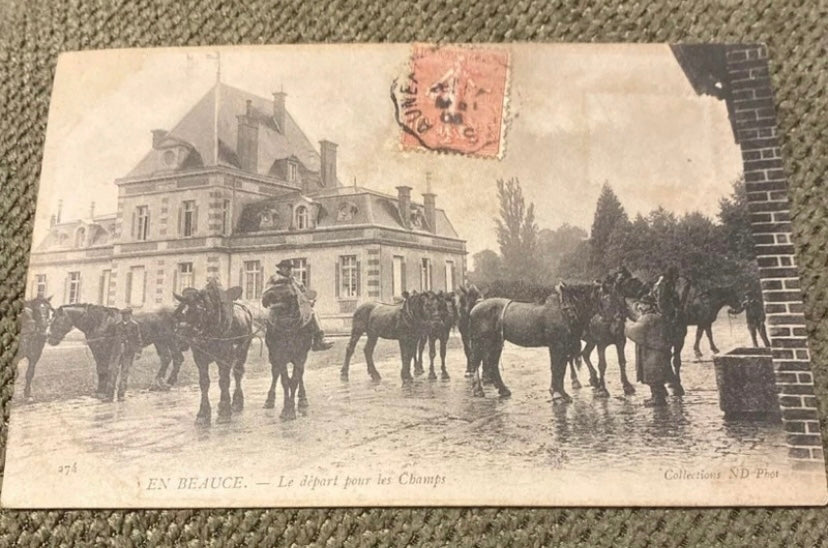 Carte postale ancienne rare. Beauce. Le départ pour les champs. 1906