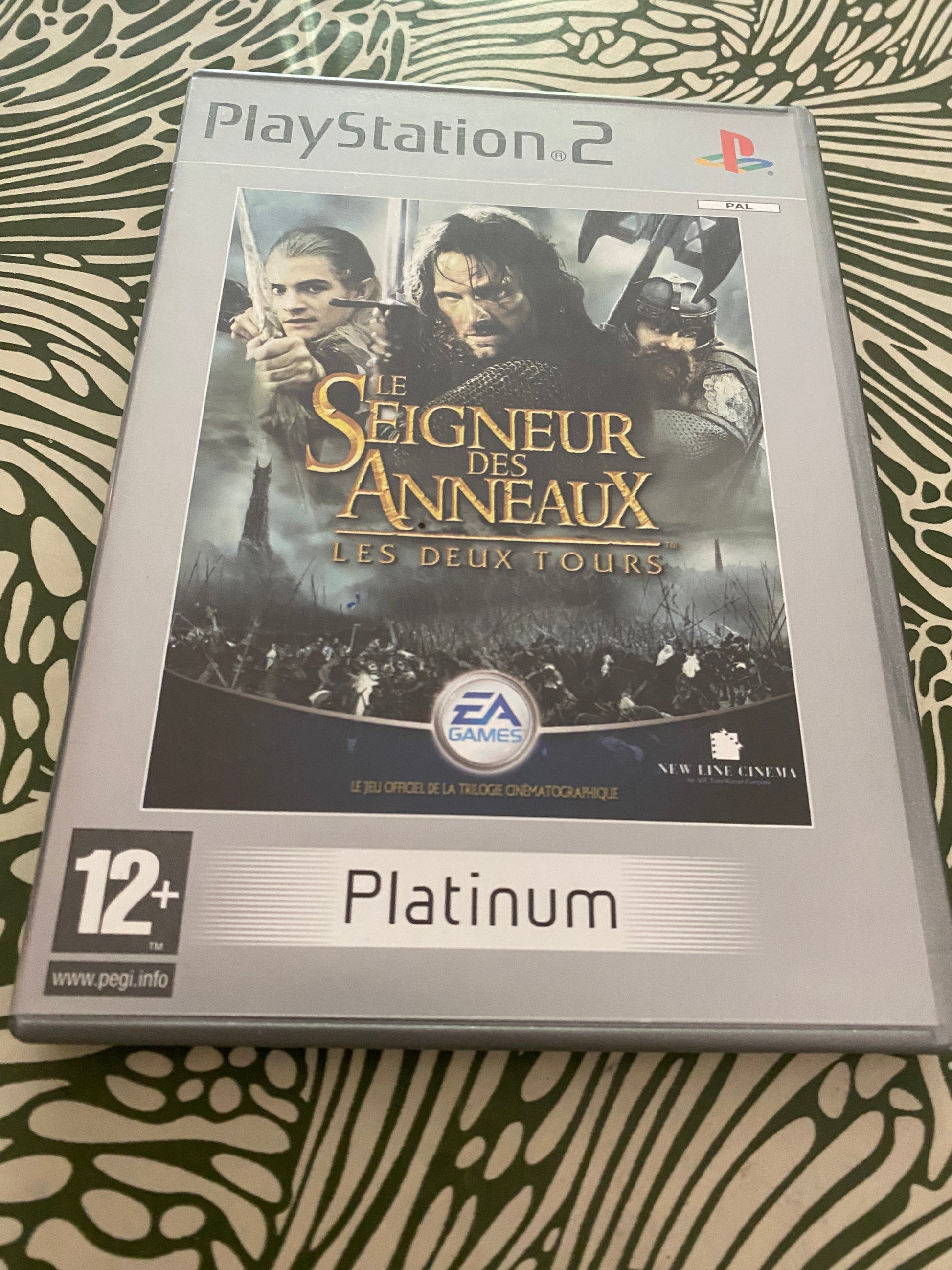 Jeu PS2 Le Seigneur des anneaux les deux tours.