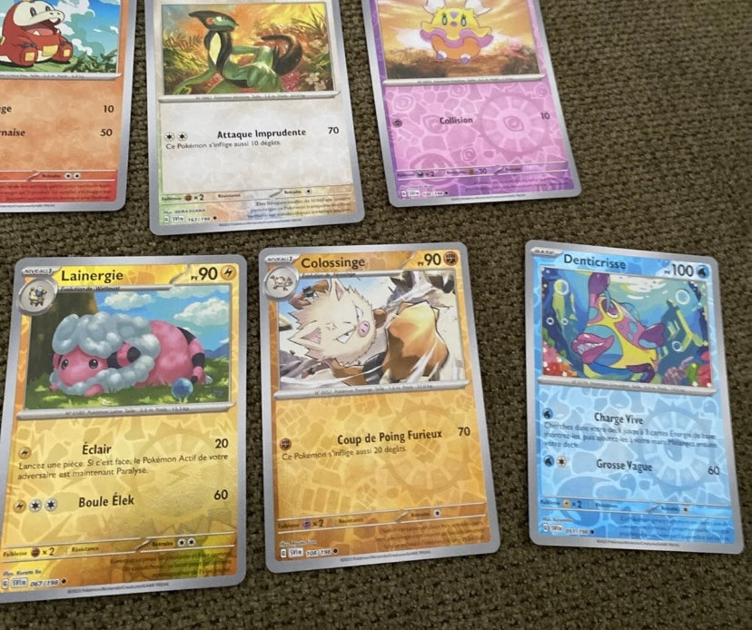 Cartes de collection Pokémon HOLO Lot de 37 divers. Sorties des boosters