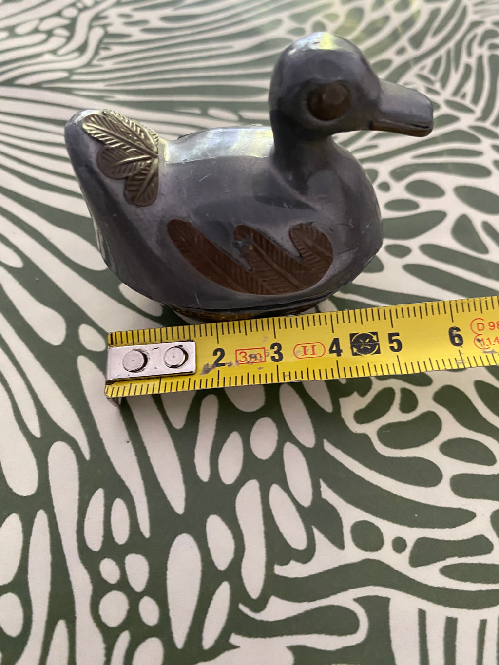 Figurine petit canard four tout. En plomb métal