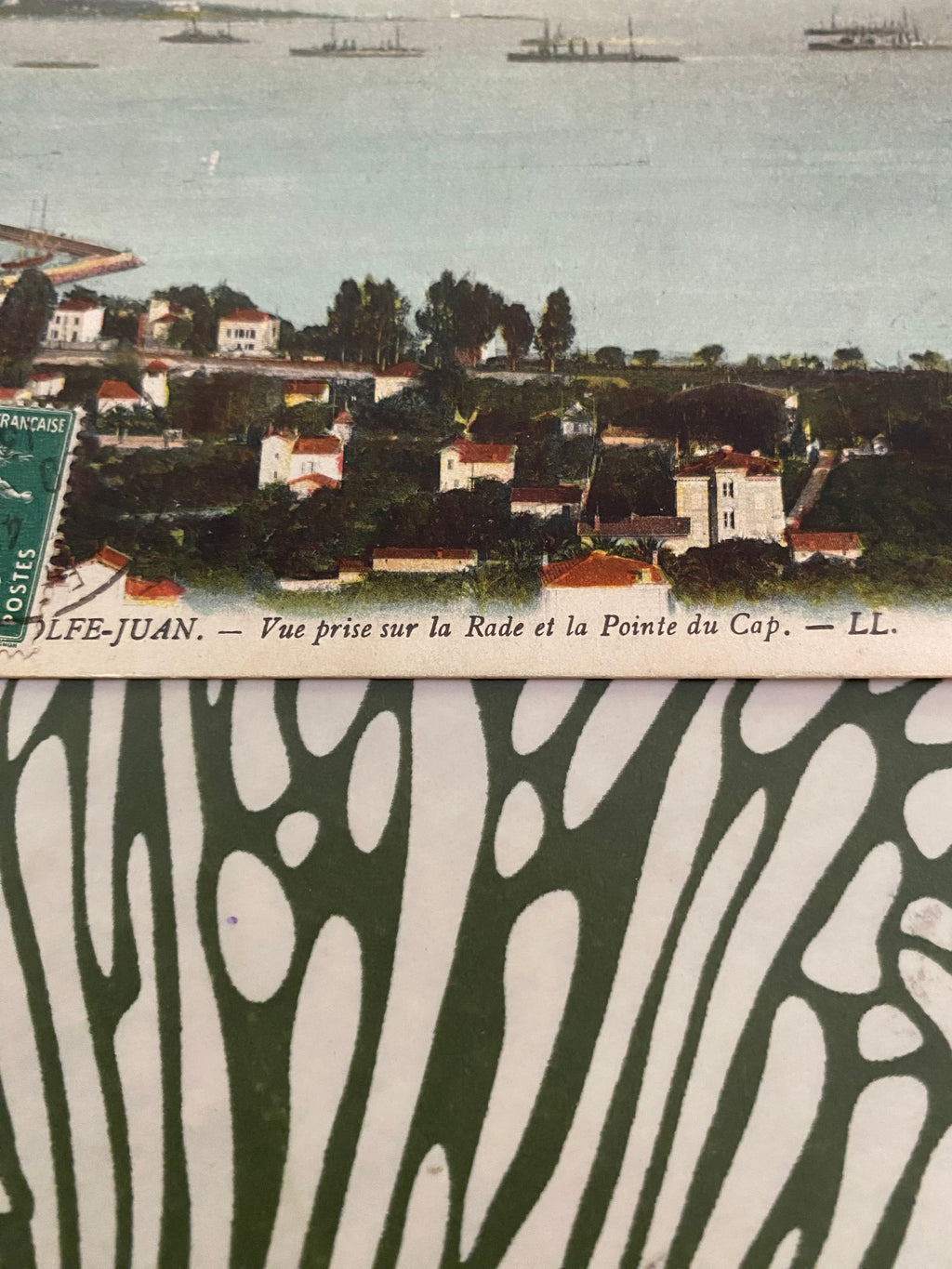 Carte postale ancienne. Golfe Juan. Vue prise sur la Rade et la pointe du Cap