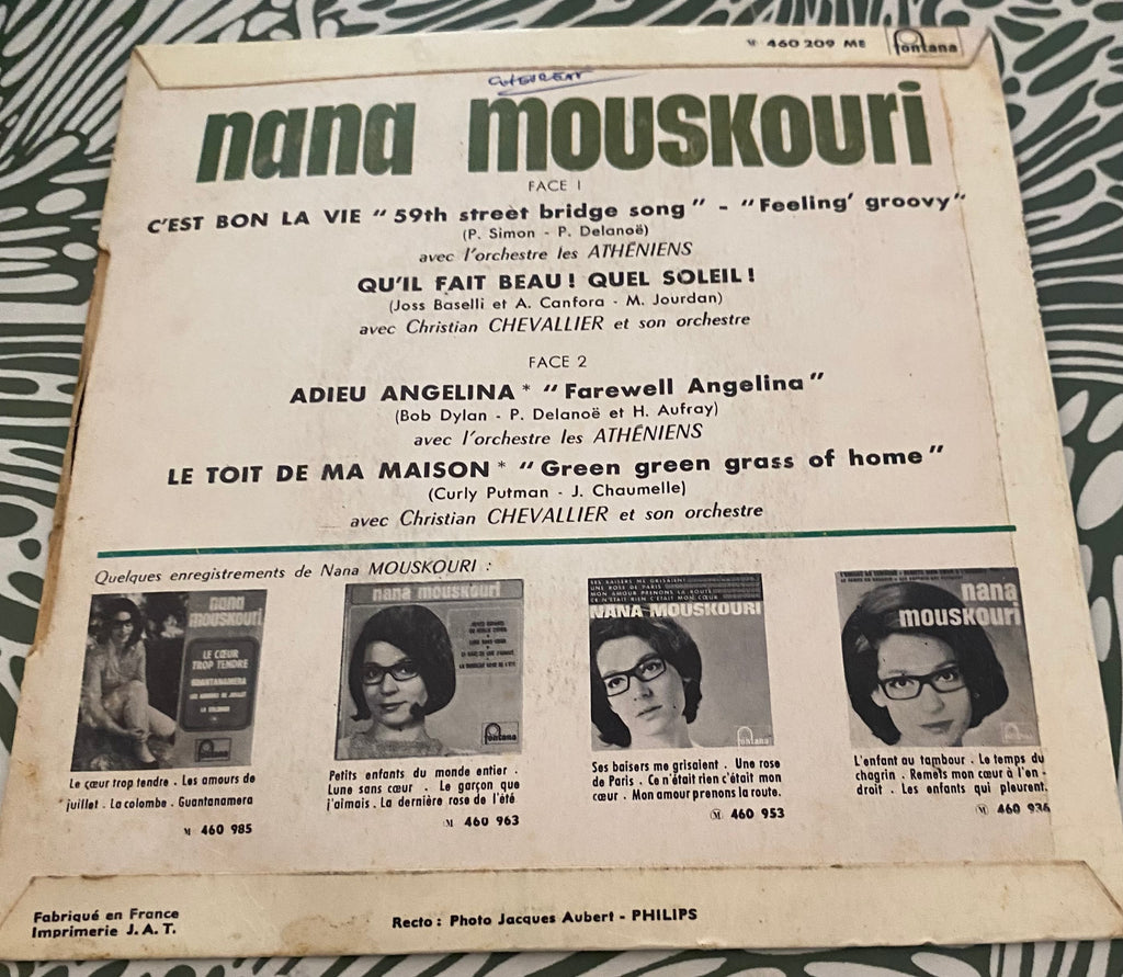 Disque vinyle 45 tours Nana Mouskouri. C’est bon la vie