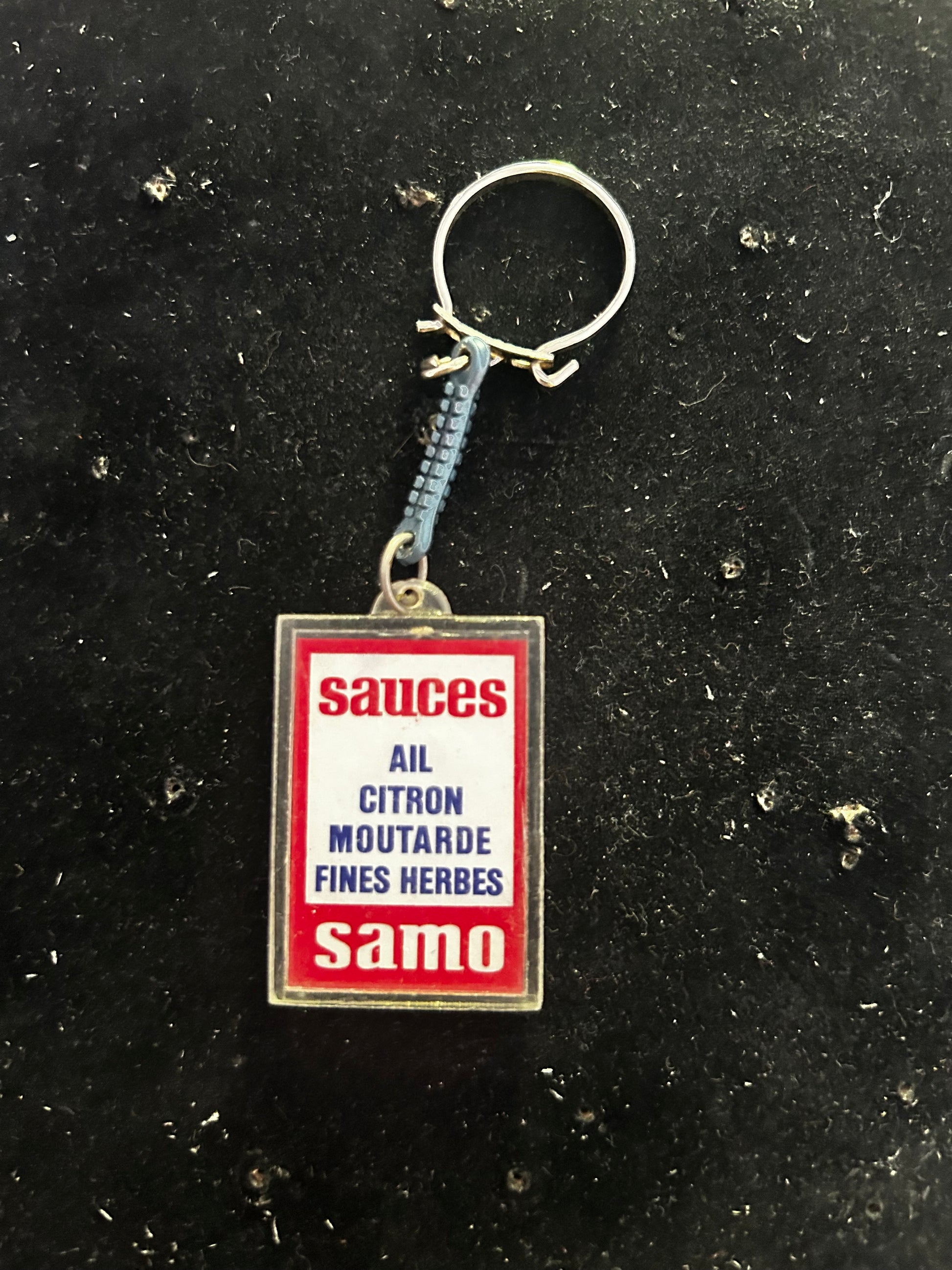 Porte clés ancien Samo Chips sauce ail citron moutarde fines herbes
