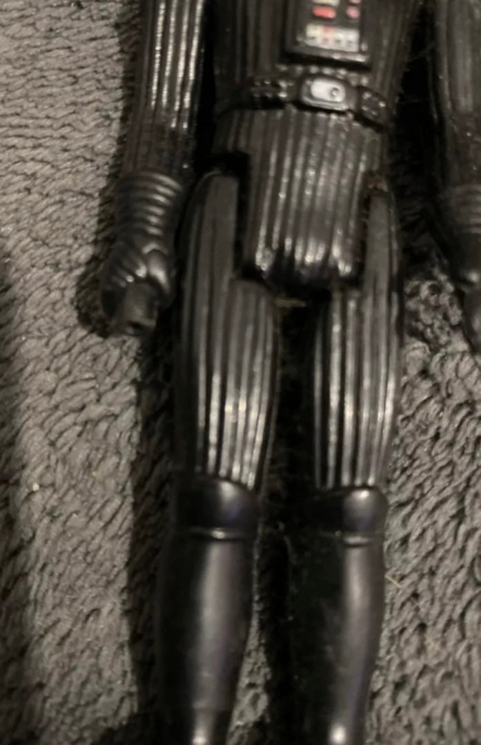Figurine ancienne rare Star Wars Dark Vador. Lucas 1977. Manque cape et laser