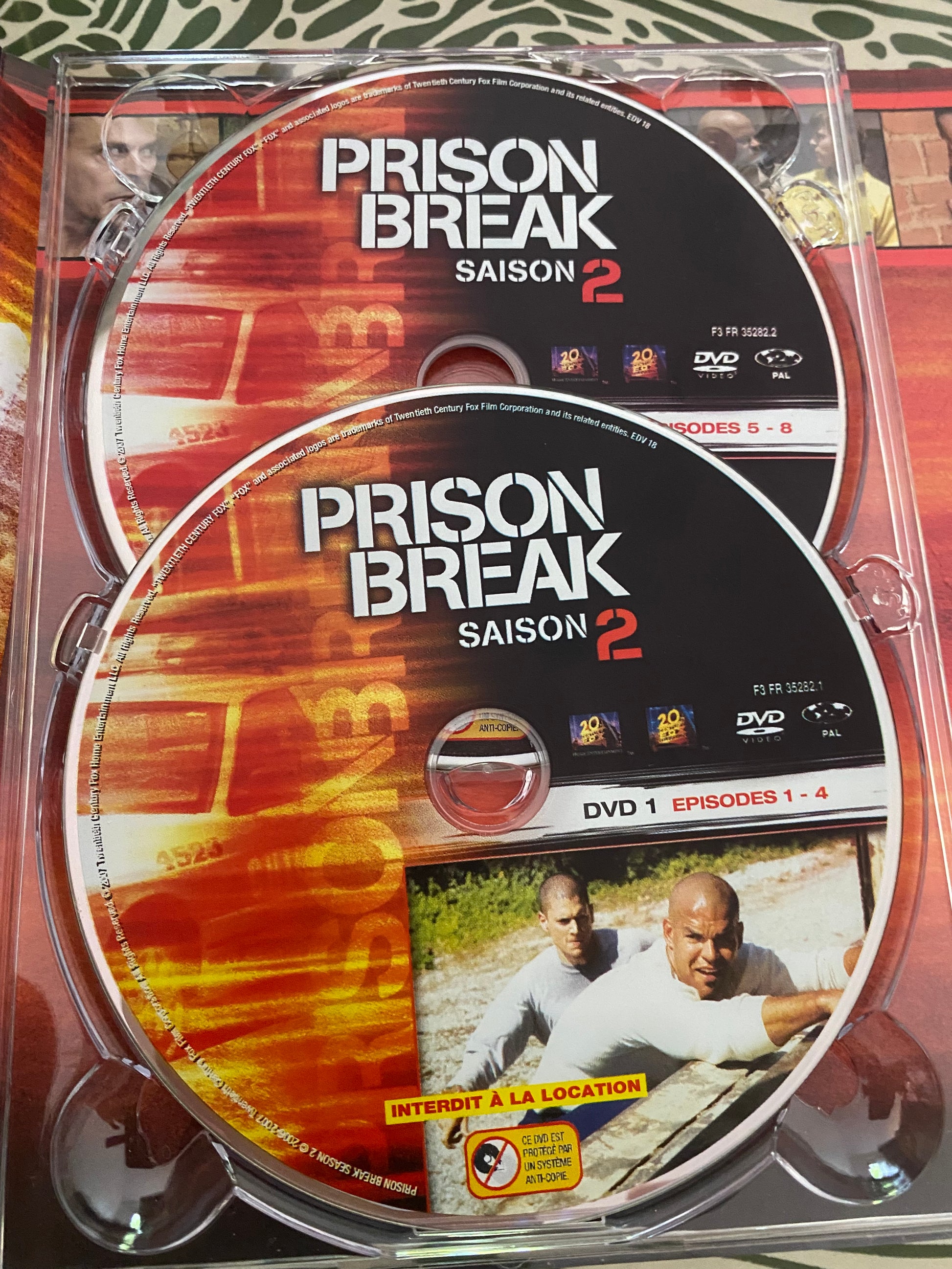 DVD coffret Prison Break saison 2. DVD x4