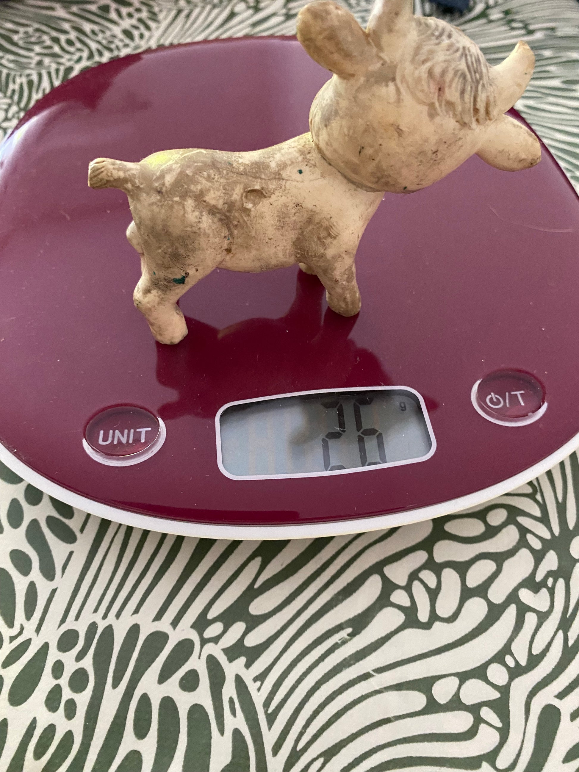 Figurine ancienne Vache pouet pouet.