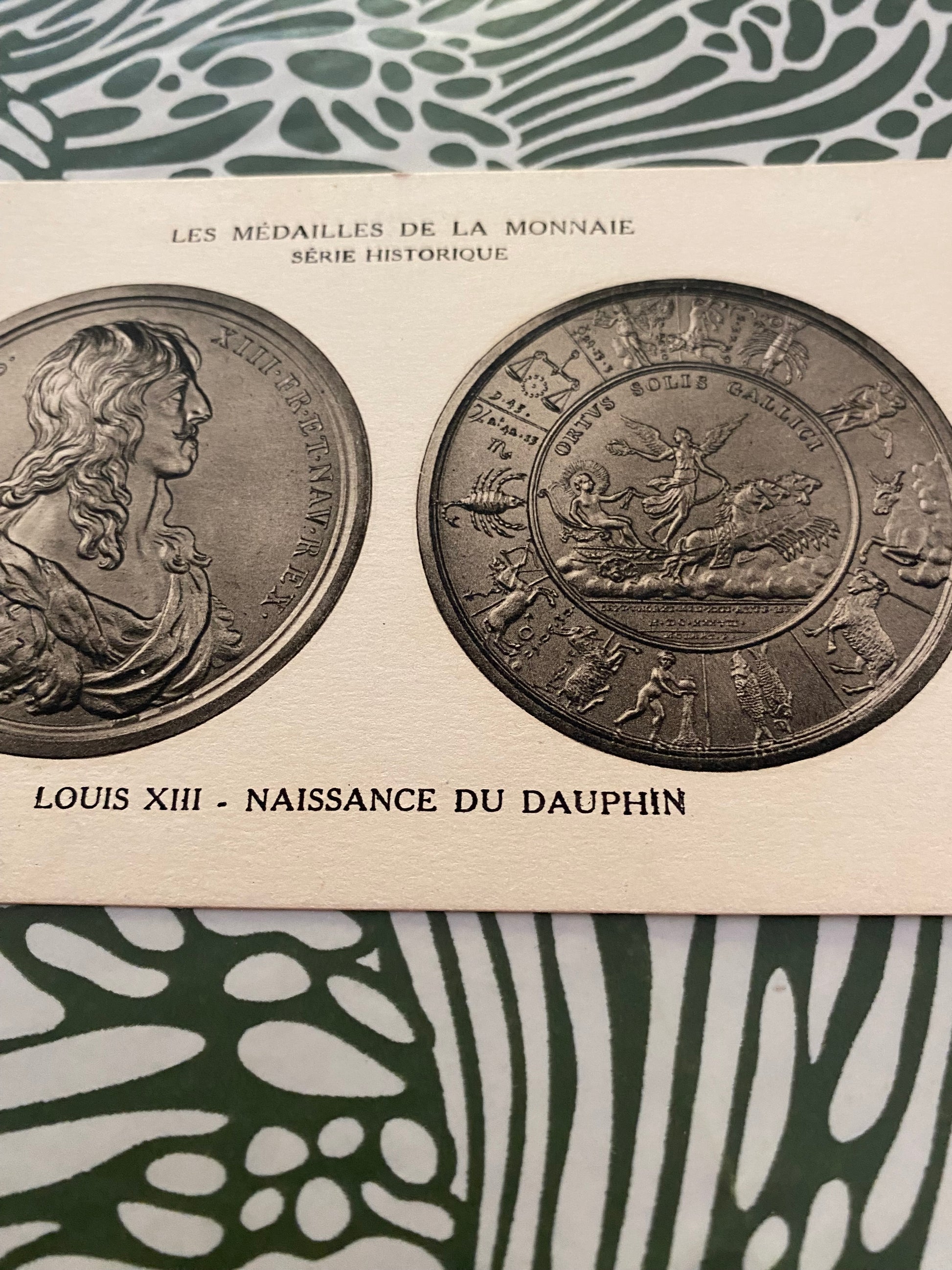 Carte postale ancienne. Les médailles de la monnaie. Série historique. Louis XIII Naissance du Dauphin