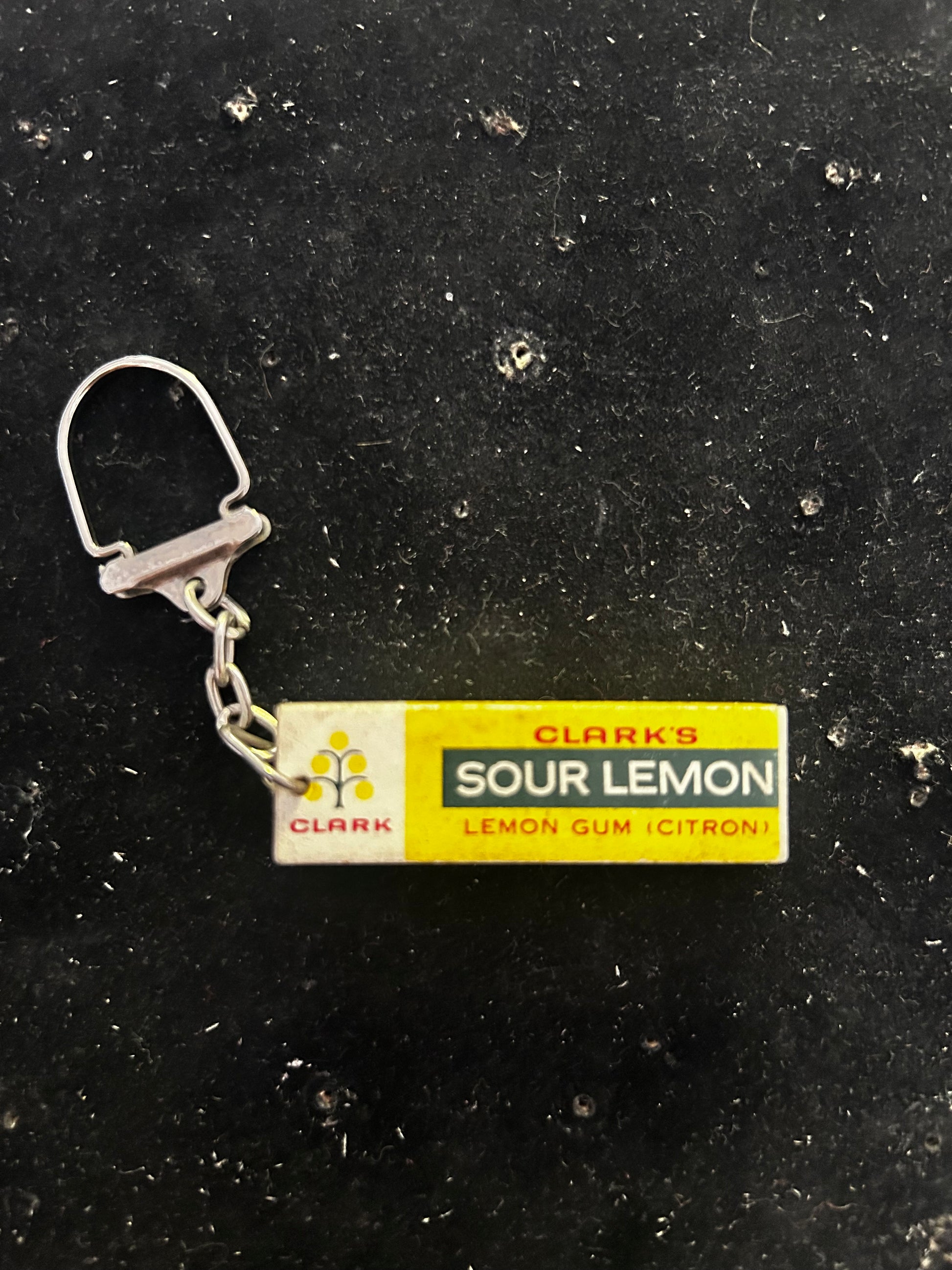 Porte clés ancien Clarks Sour Lemon Gum