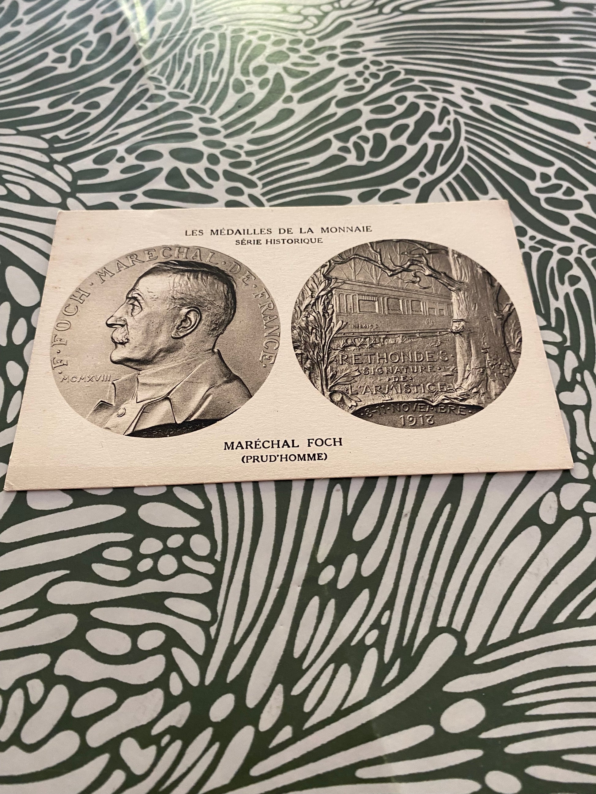 Carte postale ancienne. Les médailles de la Monnaie. Série Historique Maréchal Foch.