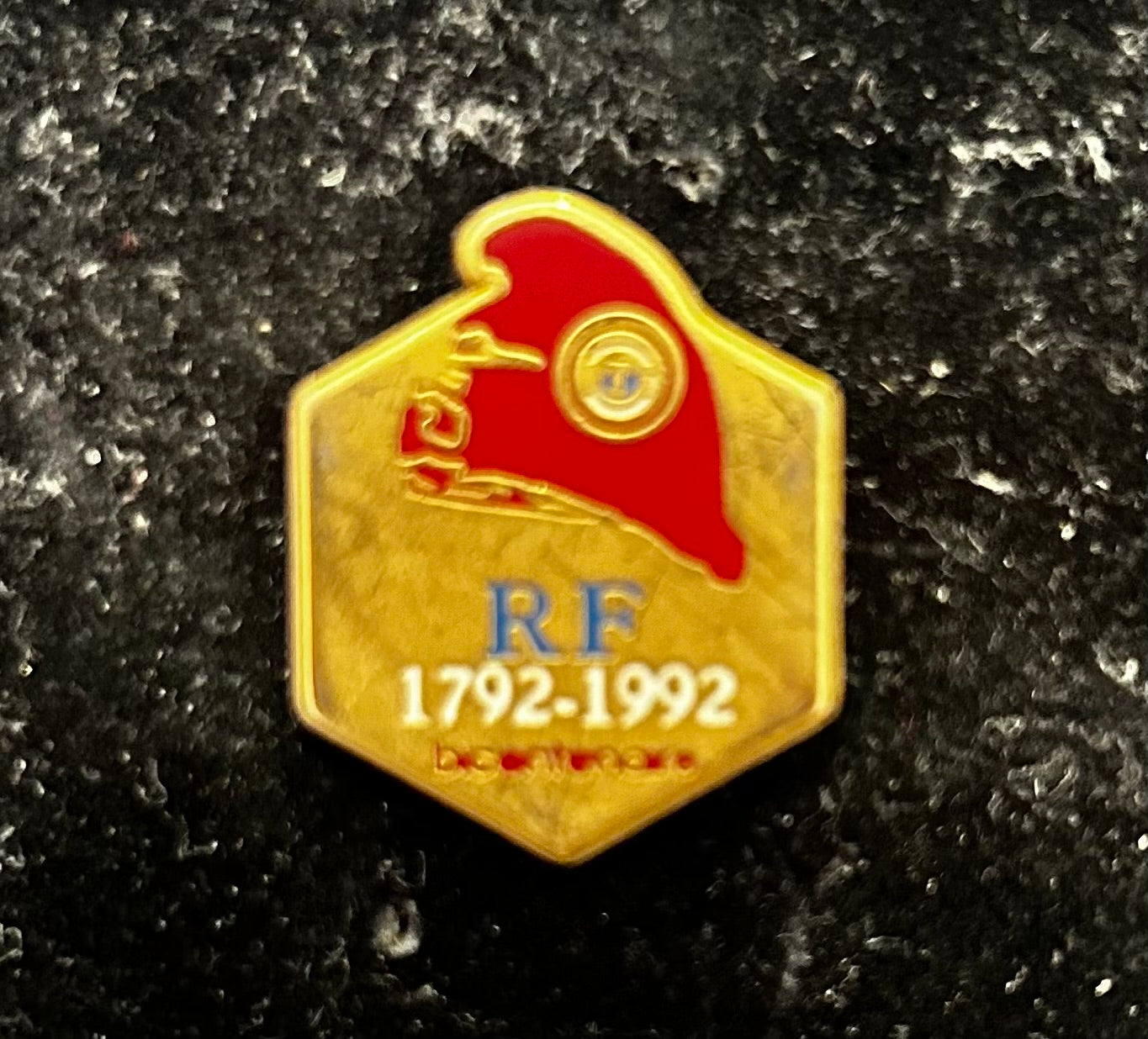 Pin’s ancien Bicentenaire République française 1792-1992