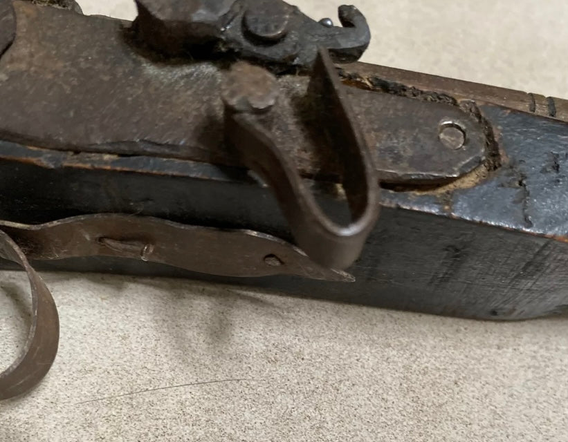 Jouet ? Objet de décoration fusil turc ou marocain du 19ieme bois et métal 53 cm