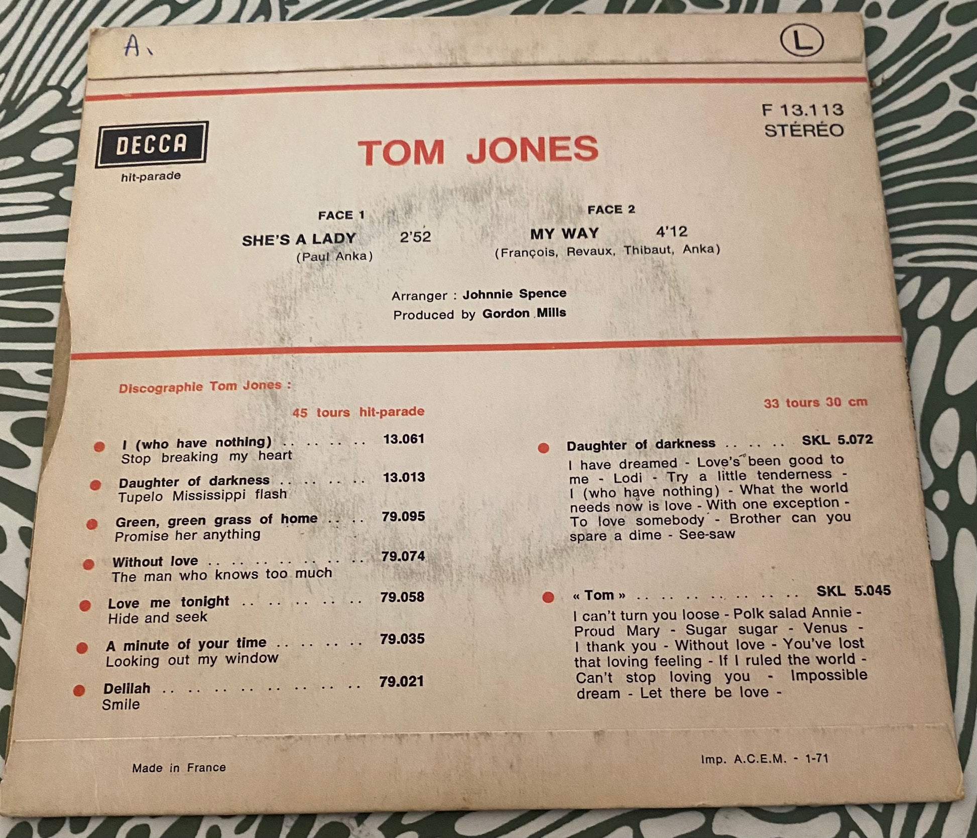 Disque vinyle 45 Tours Tom Jones. She ´a baby