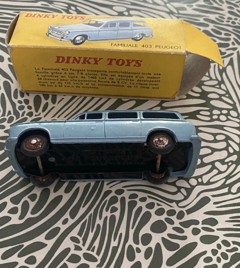 Dinky Toys voiture ancienne Familial 403 Peugeot U5 dans sa boîte d’origine