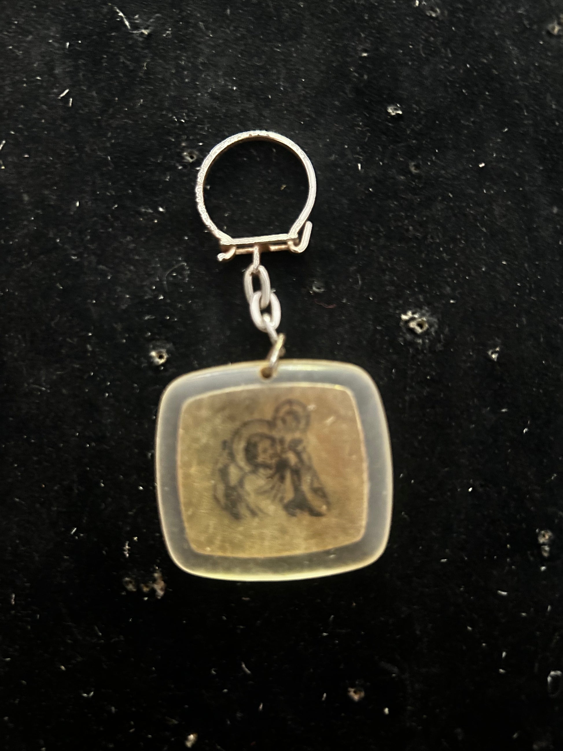 Porte clefs Madame Reynaud. Maison de la presse.