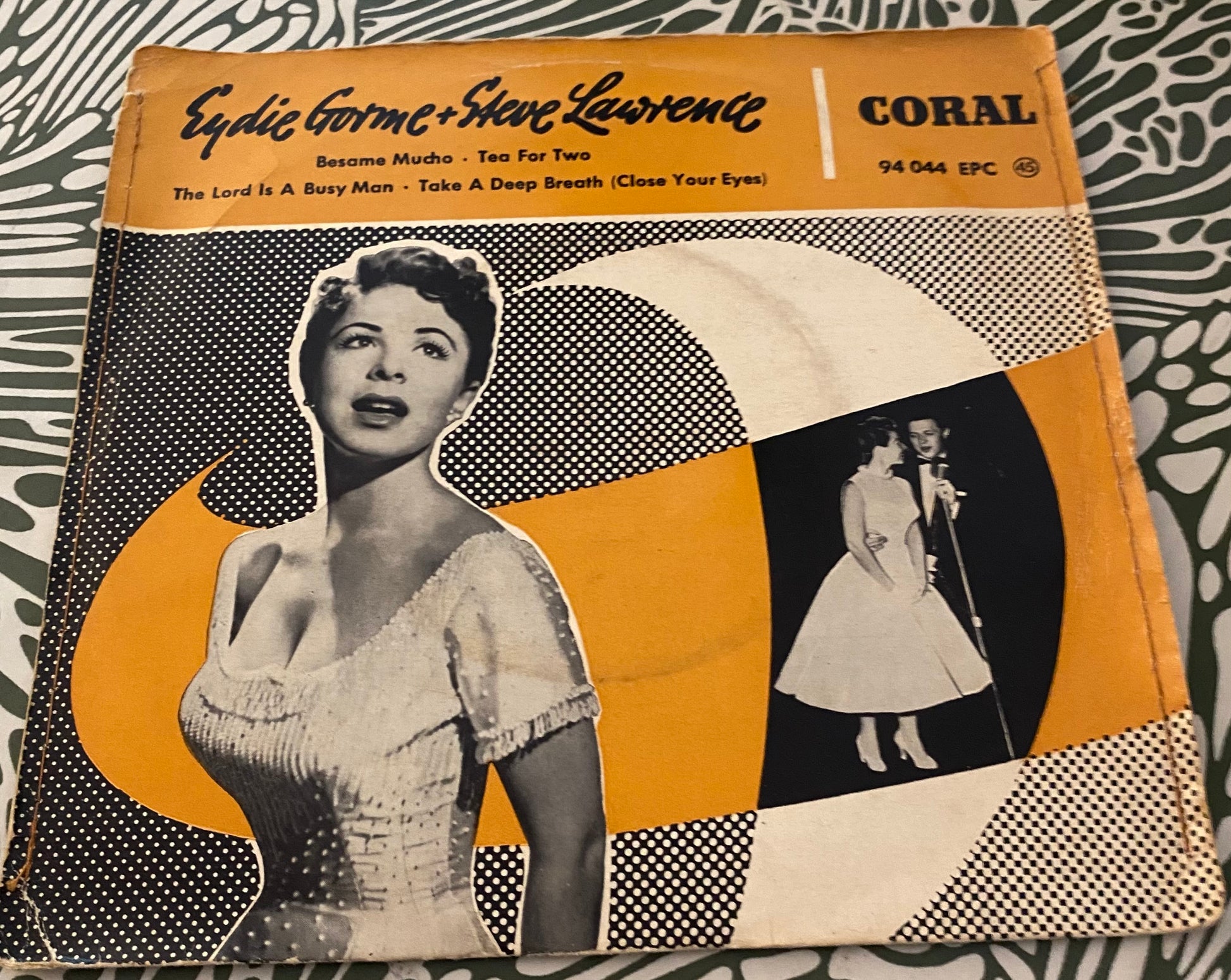 Disque vinyle 45 tours Eydie Gorme And steve Laurence. Besame Mucho