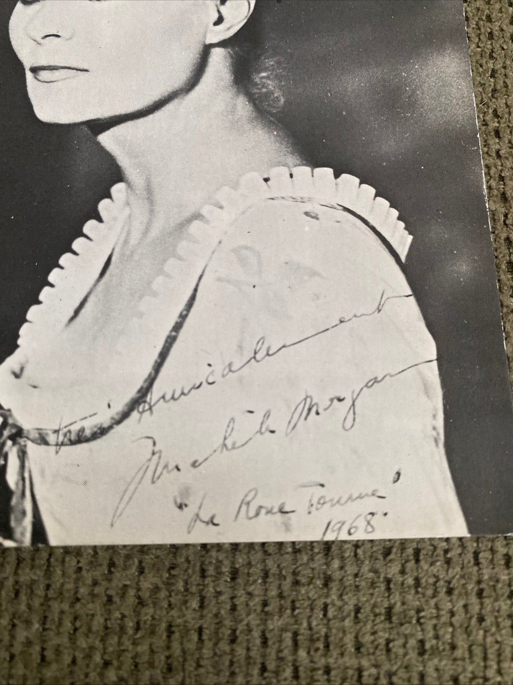 Carte postale carte promo dédicacée Michèle Morgan