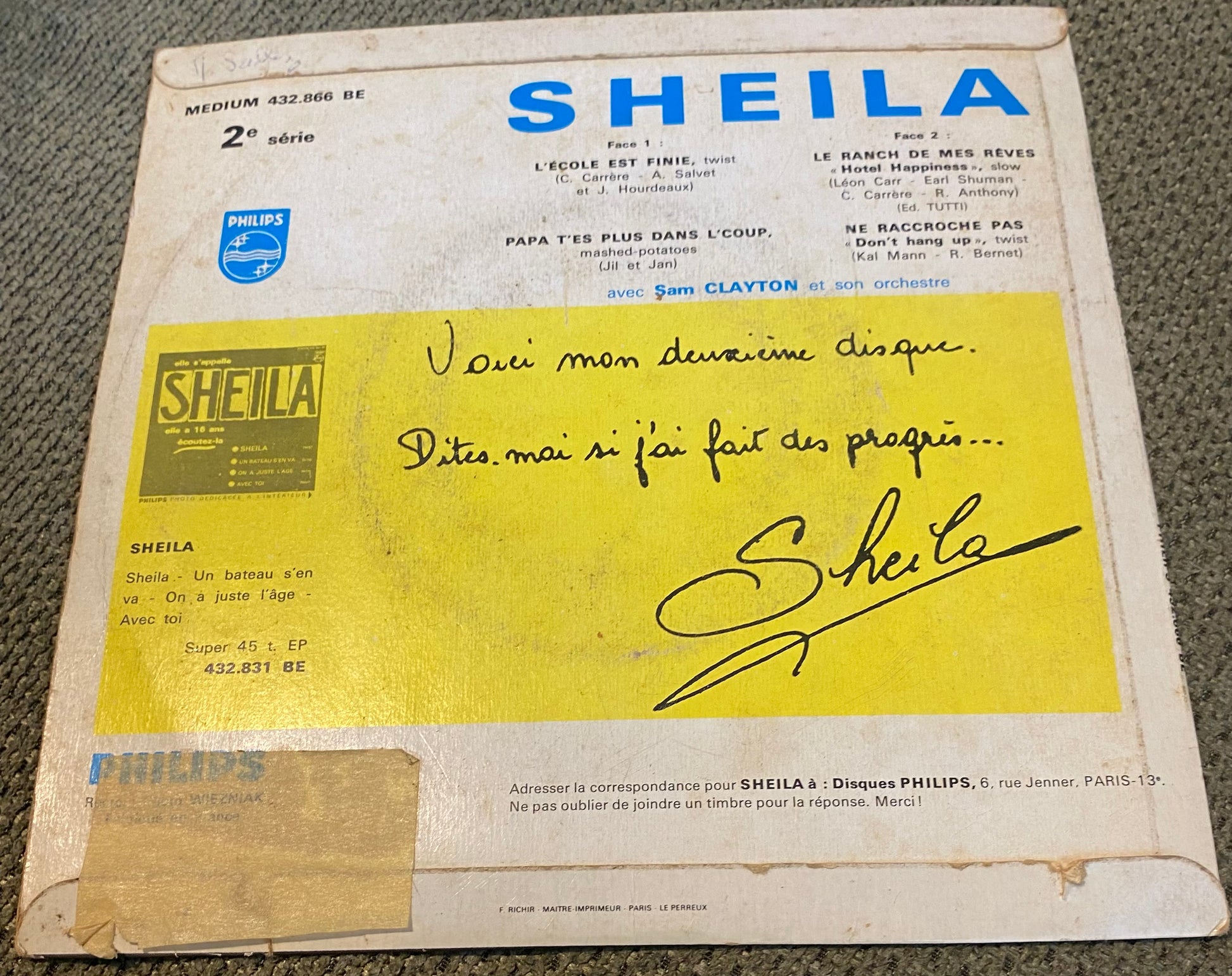Disque vinyle 45 Tours Sheila. L’école est finie