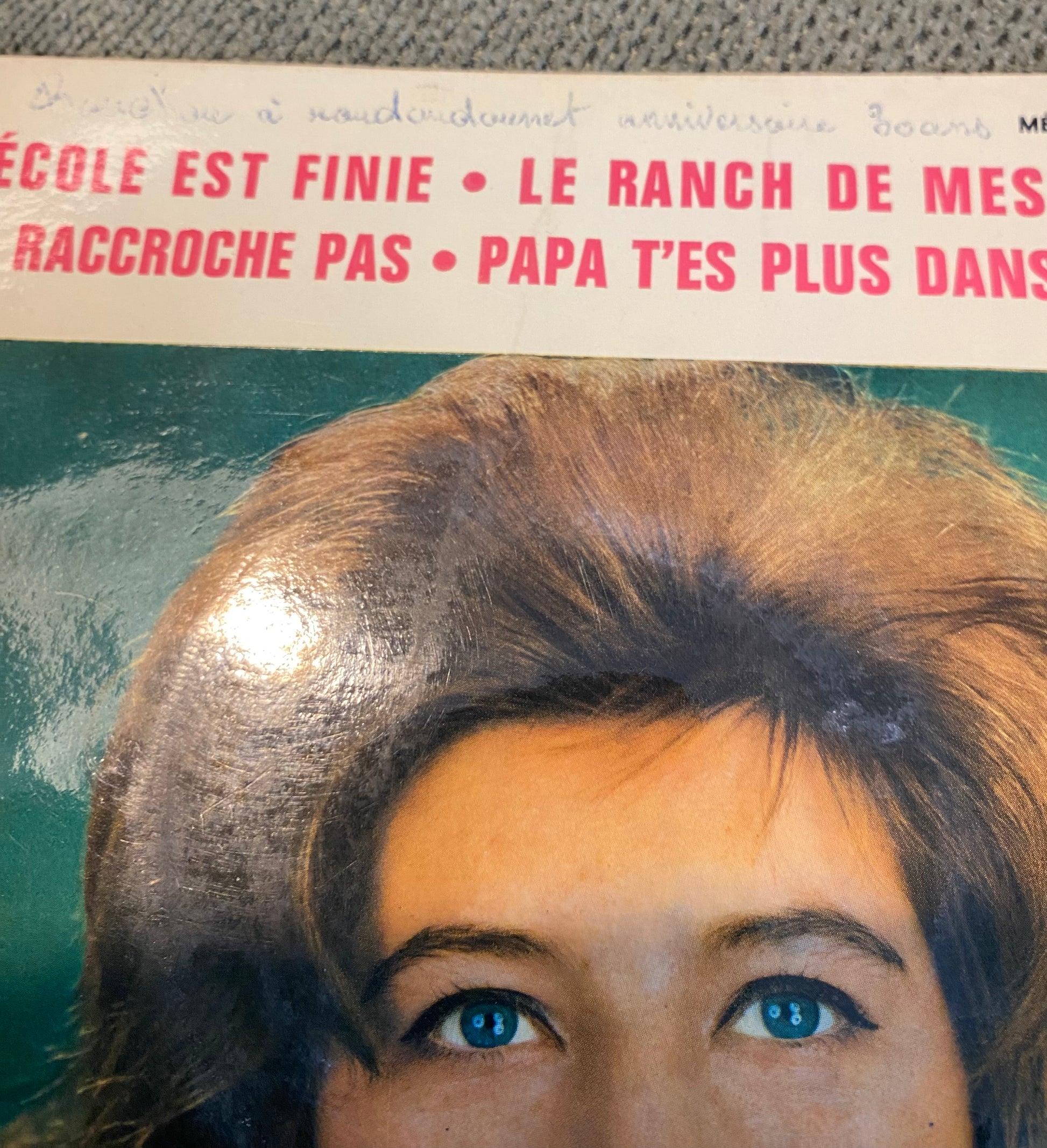 Disque vinyle 45 tours Sheila. L’école est finie