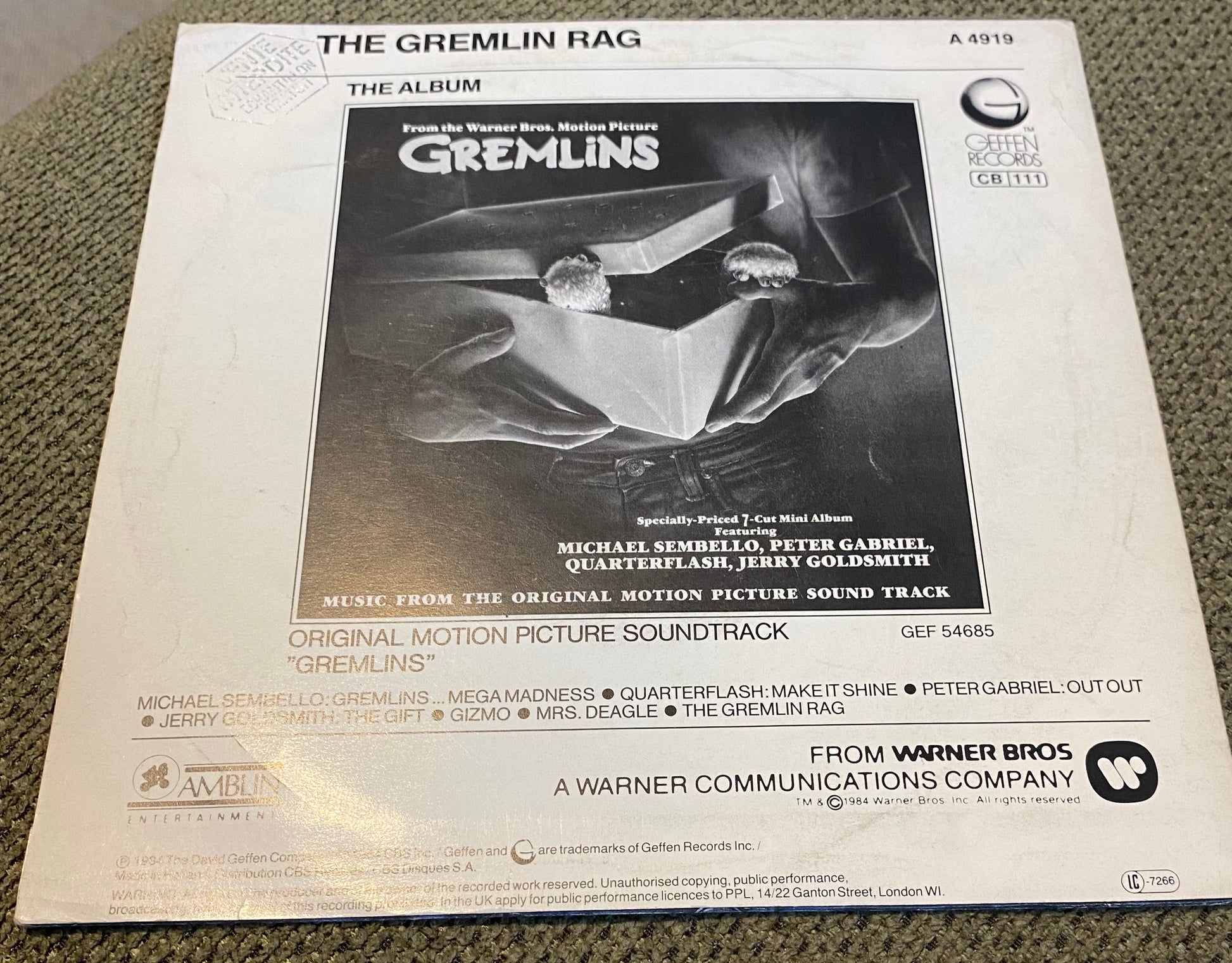 Disque vinyle 45 tours Gremlins bande originale du film 1984