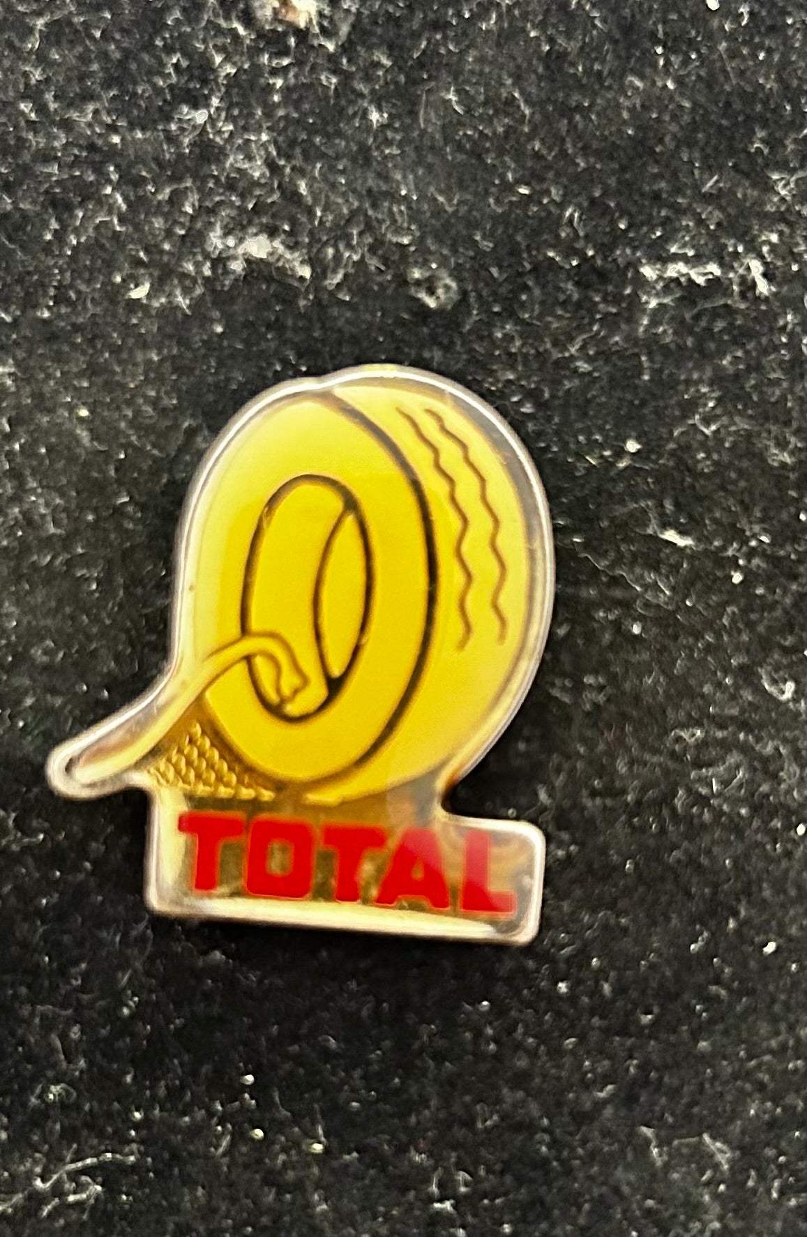 Pin’s ancien ToTal