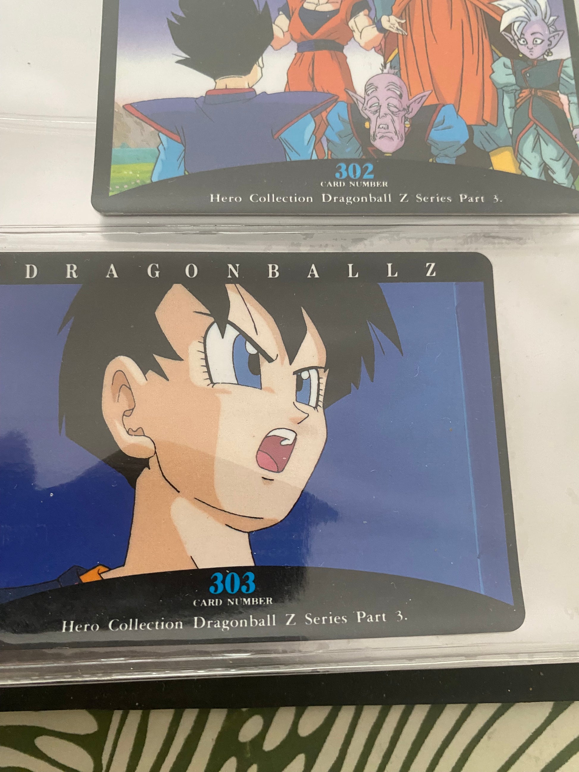 Dragon Ball Z part. 3. Lot de 4 cartes de collection numéro 300. 301.302.303.