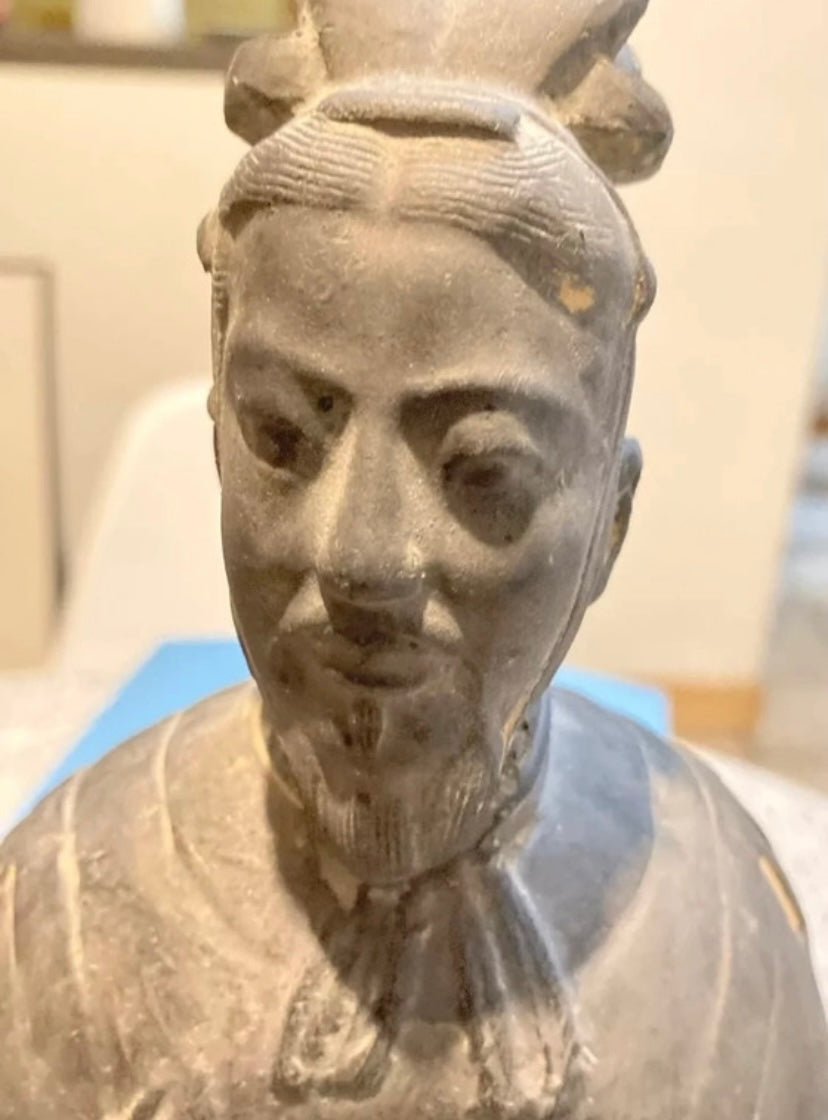 Statue sculpture ancienne soldat de pierre de l’Empire Qing Shi Huang hauteur 38 cm poids 2kg100