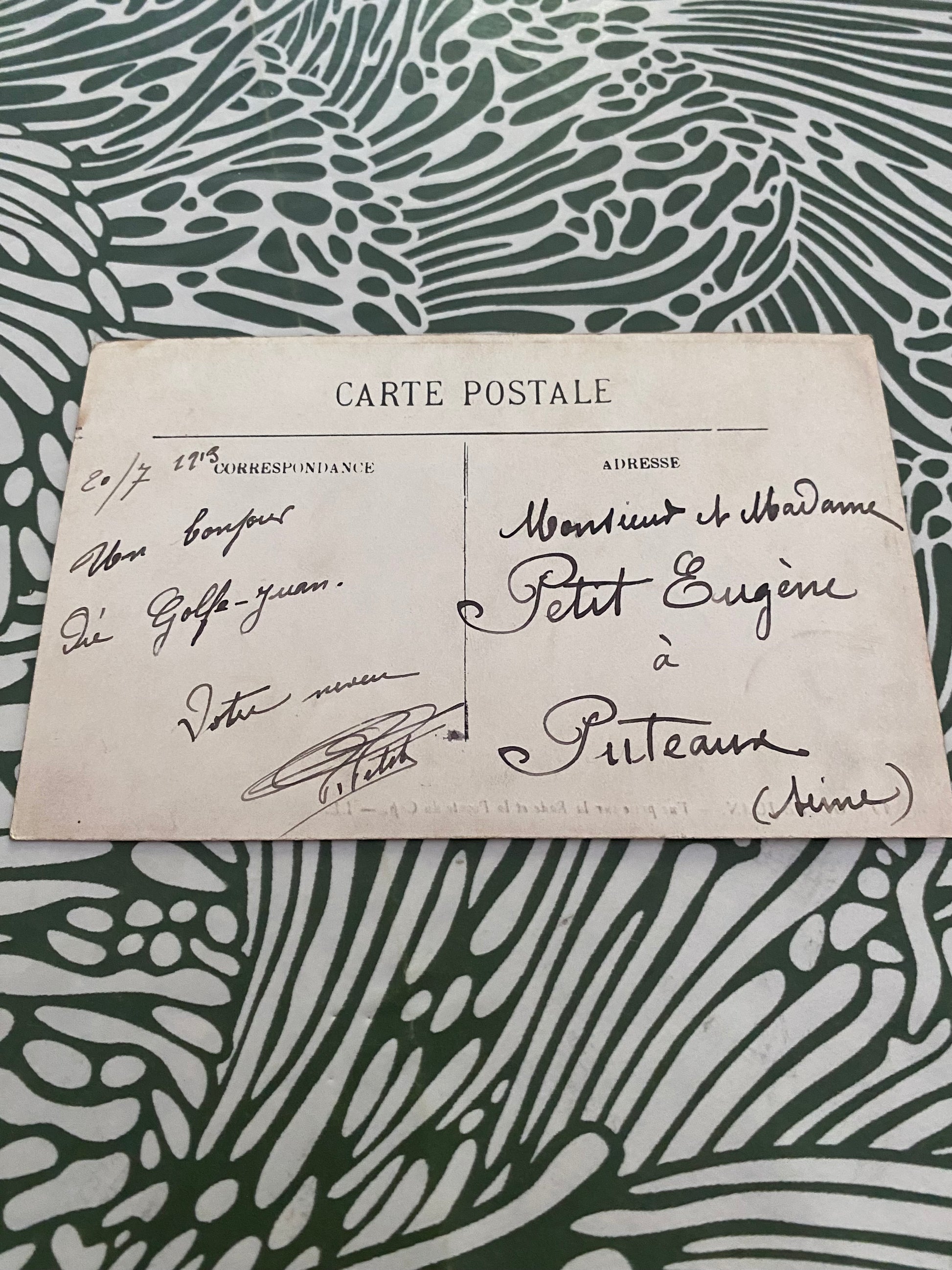 Carte postale ancienne. Golfe Juan. Vue prise sur la Rade et la pointe du Cap